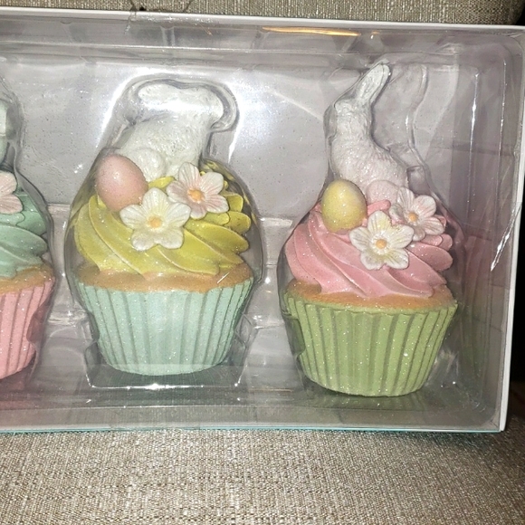 Cupcakes-Martha Stewart - Picture 3 of 3